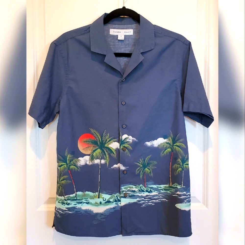 ON Untuck Short Sleeve Button Down Shirt